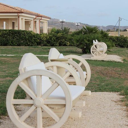 B&B L'Eden Di Capo Bianco Montallegro Bagian luar foto