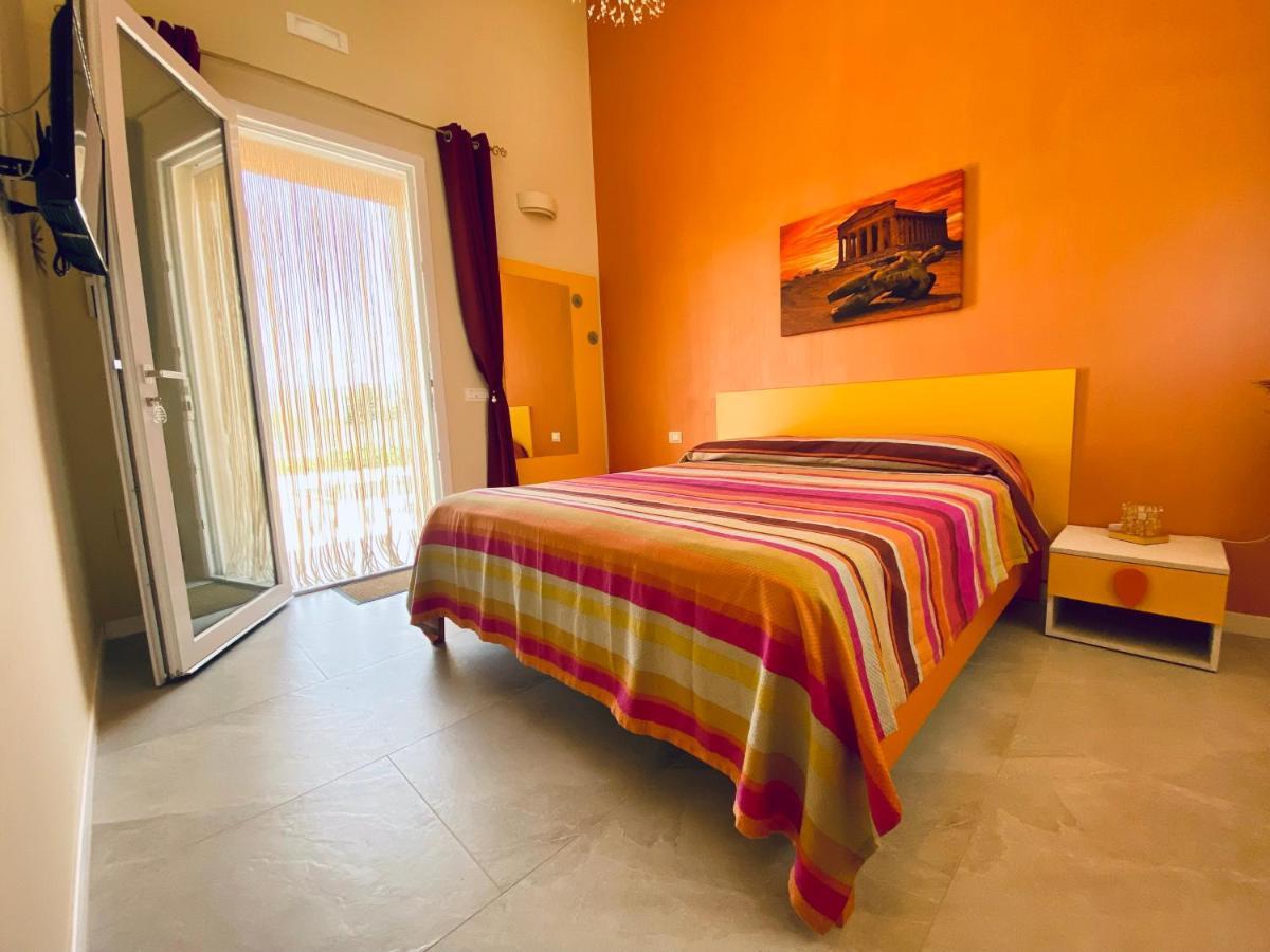 B&B L'Eden Di Capo Bianco Montallegro Bagian luar foto