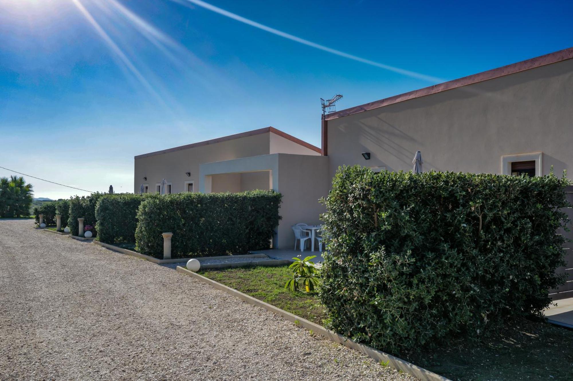 B&B L'Eden Di Capo Bianco Montallegro Bagian luar foto