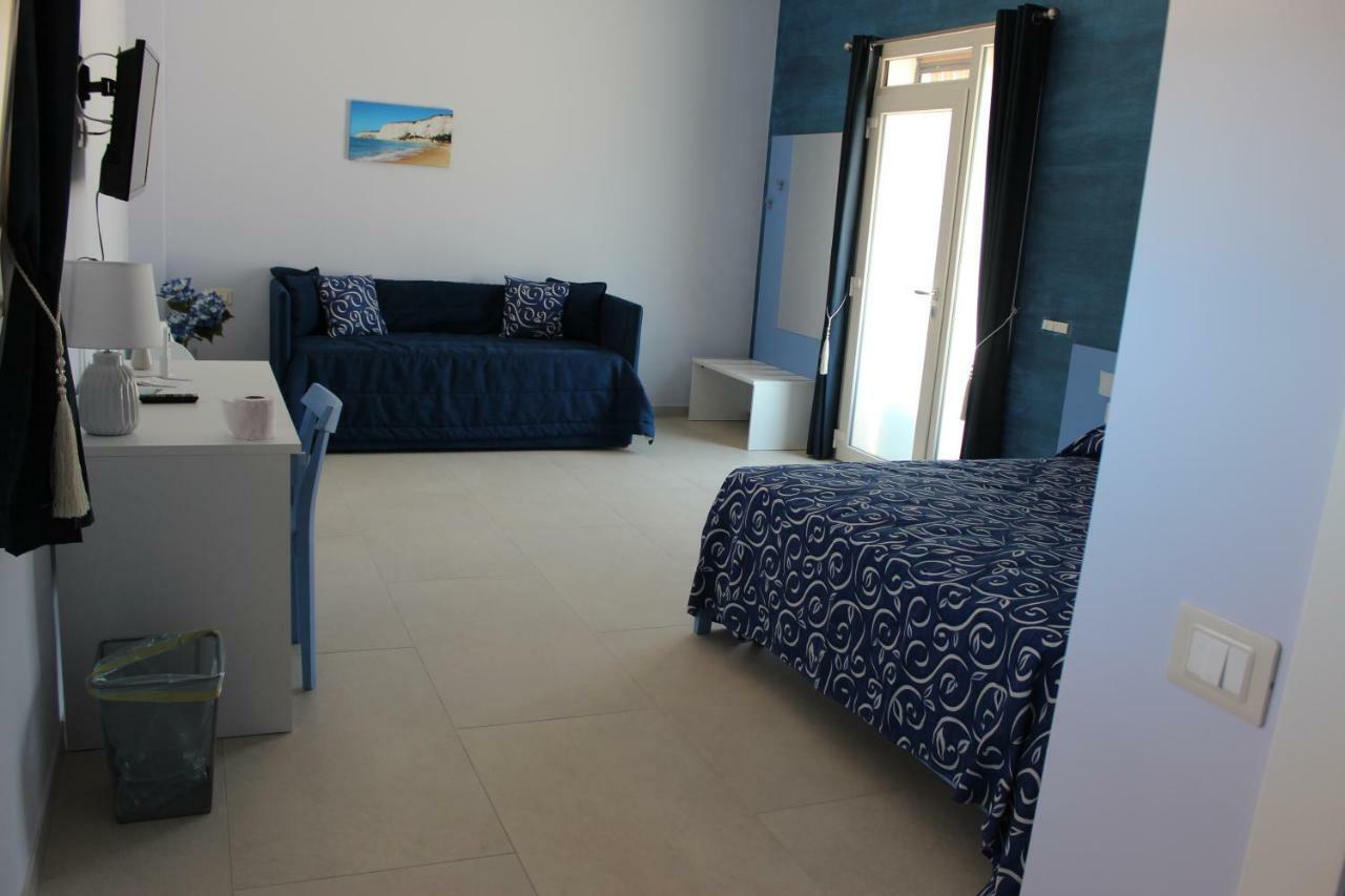 B&B L'Eden Di Capo Bianco Montallegro Bagian luar foto