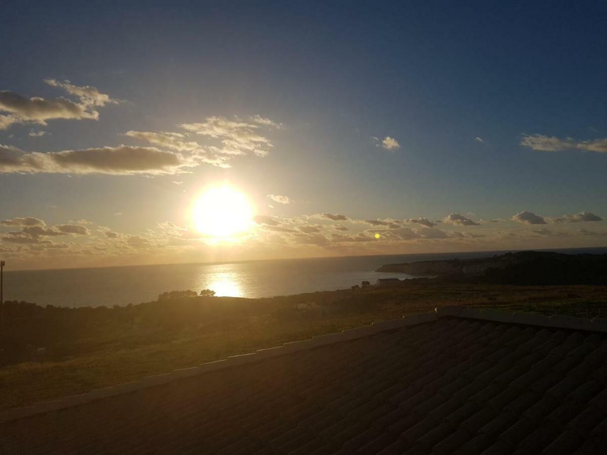 B&B L'Eden Di Capo Bianco Montallegro Bagian luar foto